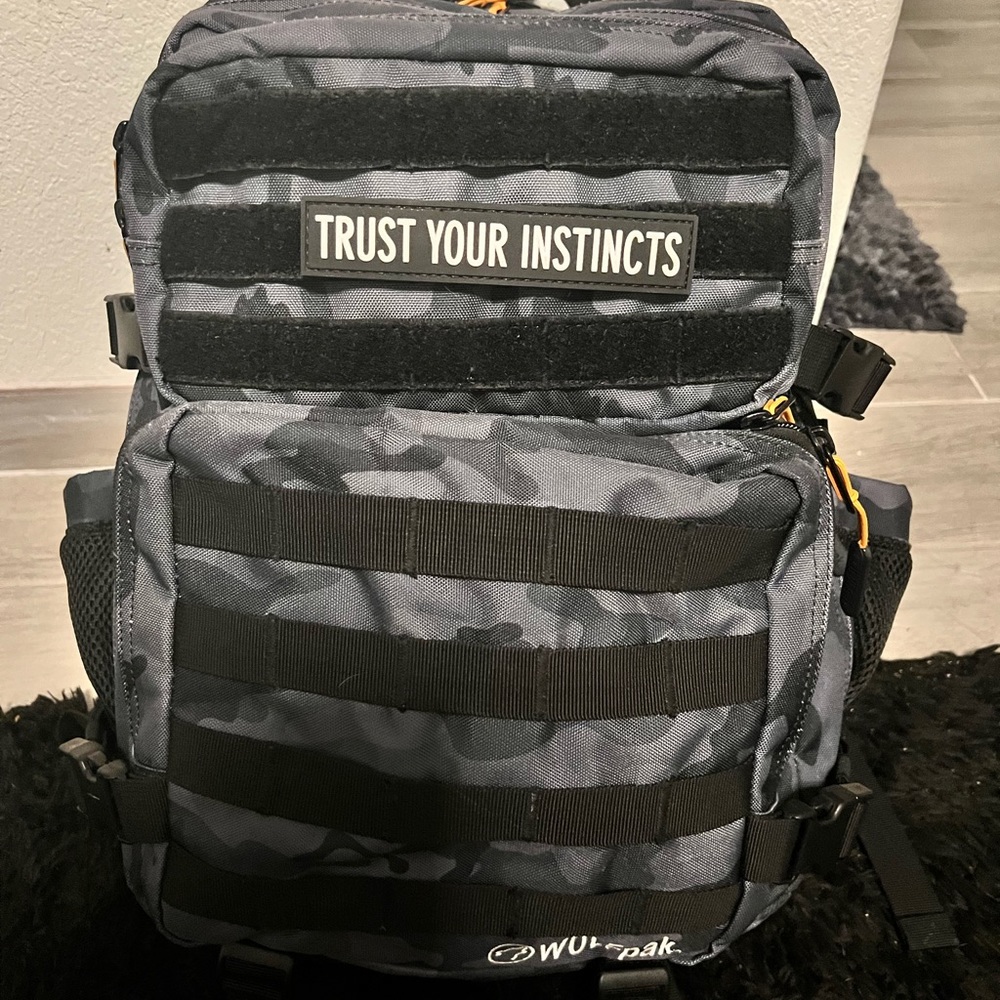 WolfPak 25L workout backpack
